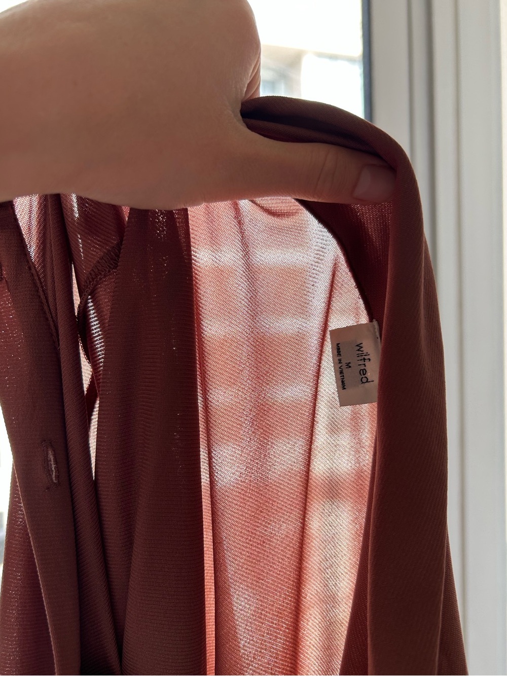 Wilfred Semi-Sheer Button-Down Long Sleeve Shirt in Dusty Rose size M - Picture 5 of 5